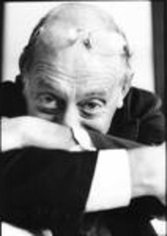 Nace en Pisa el escritor italiano  Antonio Tabucchi