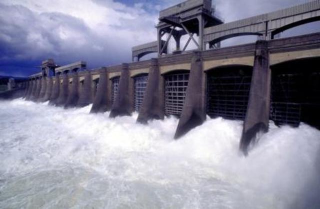 Bonneville Dam, first Federal dam, begins operation on the Columbia River