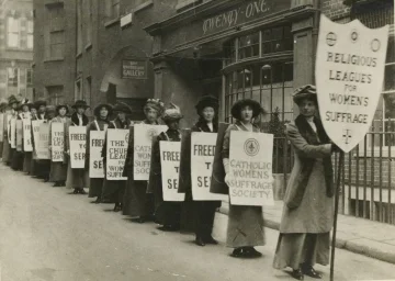The suffragists split into two organizations