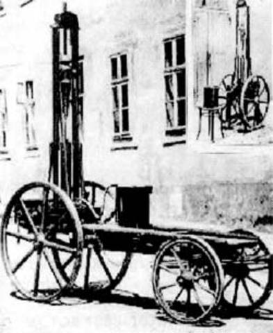 First Combustion Engine