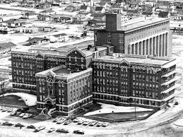 Establishment of CEGEPs and Université du Québec Network