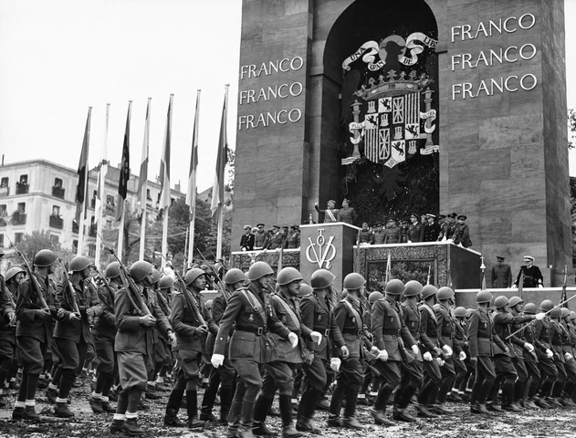 Franco entra en Madrid