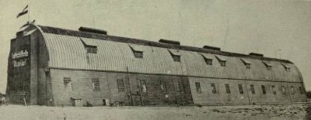 First London attack by German Zeppelins