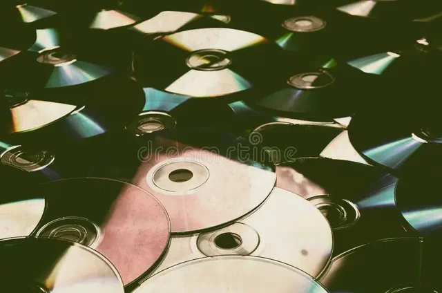Compact Disc (CD)