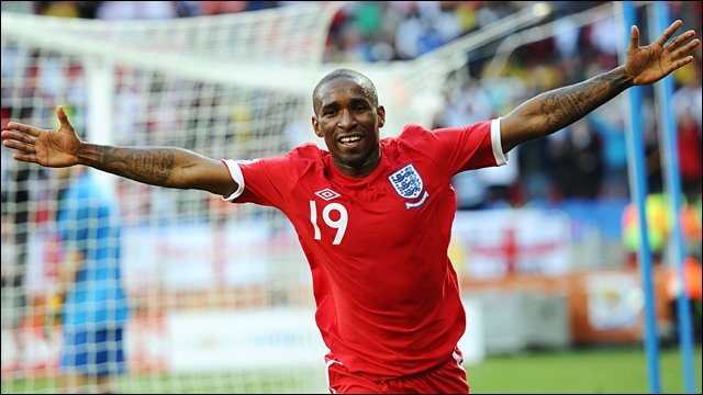 England qualify for next round