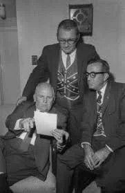 James Meredith registers at “de miss”