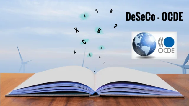 OCDE Proyecto DeSeCo ( Definition and Selection of Competences) Currículum por competencias