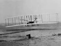 The first Powered Flight (1903)