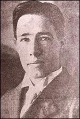 Chester Gillette was born (History)