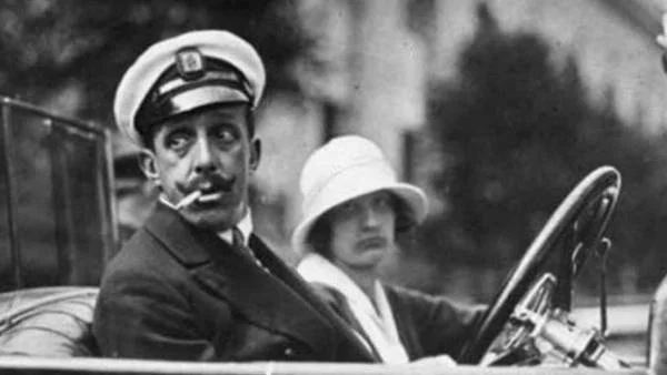 RENUNCIA AL TRONO DE ALFONSO XIII