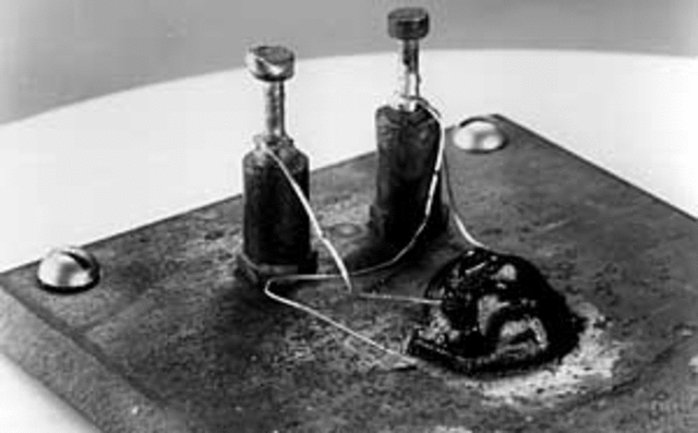 Shockley Invents Junction Transistor