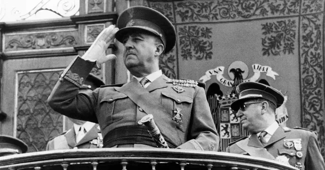Franco asume la jefatura de Estado
