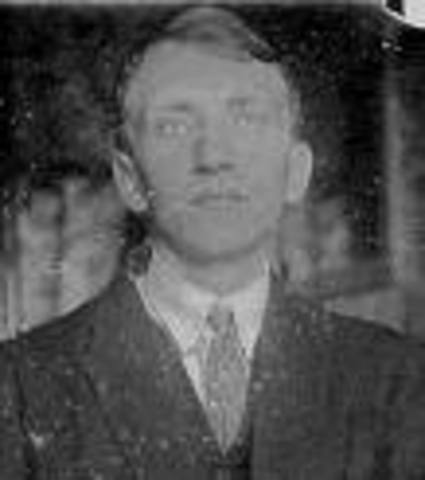 Nace el escritor frances Maurice Blanchot