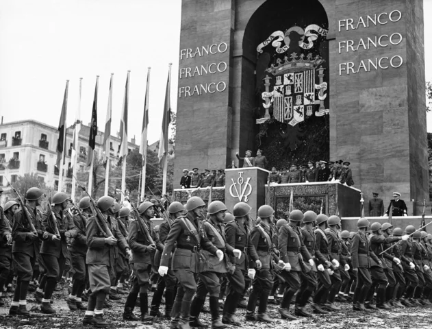 El bando franquista entra a Madrid