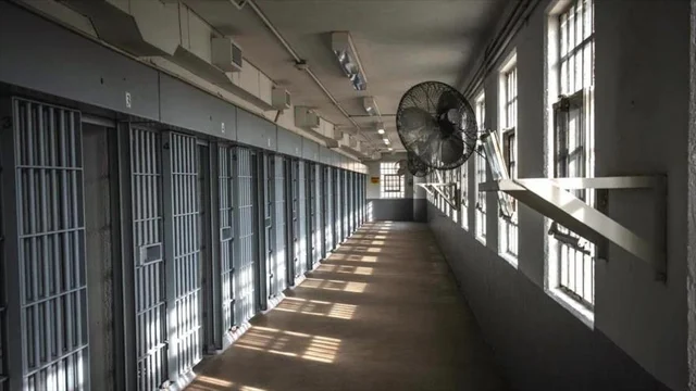 Ley de Prisiones en Solitario en EE. UU.