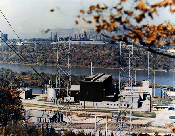 FIRST NUCLEAR POWERPLANT IN SHIIPINGSPORT