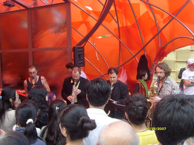 Foreign Musicians in front of nanjing Library