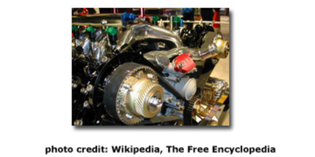 First internal combustion engine