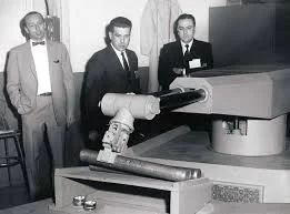 Unimate se convierte en el primer robot industrial en una fábrica de General Motors