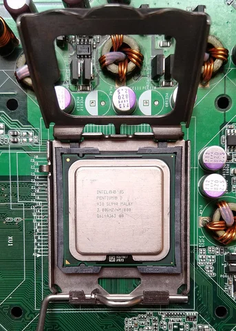 Первый массовый