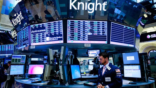 Error en la empresa de Wall Street Knight Capital - Aplicación para realizar transacciones de manera automática tuvo fallo de software - 500 millones de dólares en pérdidas