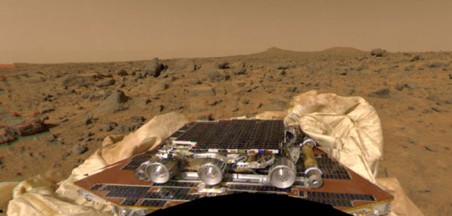 Space Craft Lands on Mars