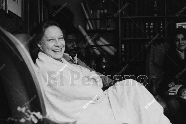 Ofrece su último concierto en el Teatro Municipal de Lima.