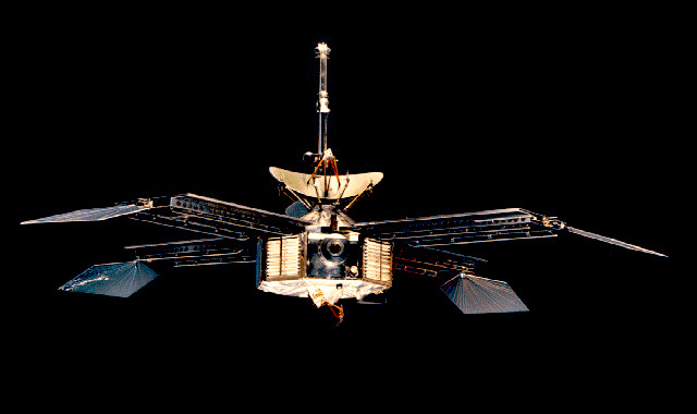 Mariner 4 flew by mars