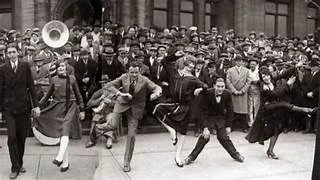1920–1939 – Jazz, blues, and more experimentation