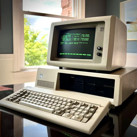 Invenção do Computador Pessoal (PC)