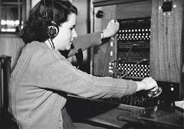 1970- Orientación al producto- orientación al cliente