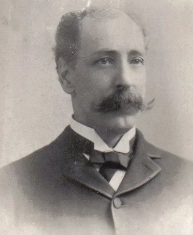 John Adams Comstock arrives in Santa Rosa