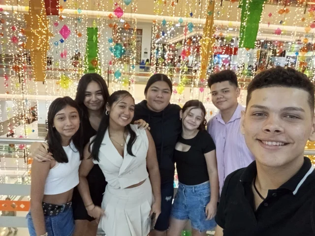 Meeting with cousins (No1)