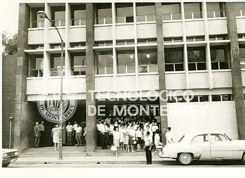 Instituto Tecnológico y de Estudios Superiores de Monterrey