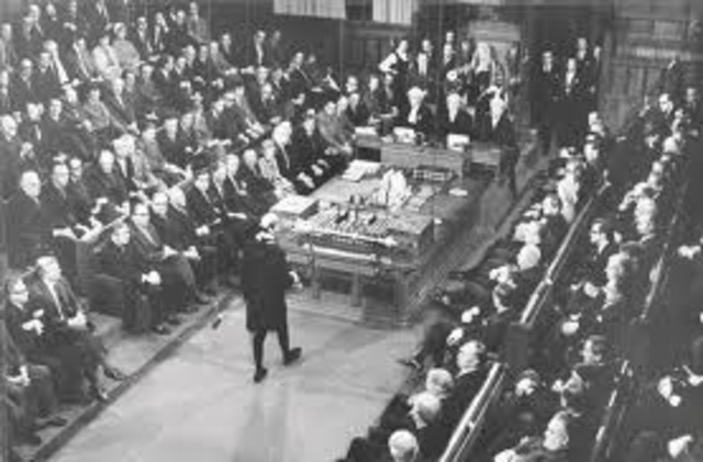 Unionen træder i kraft