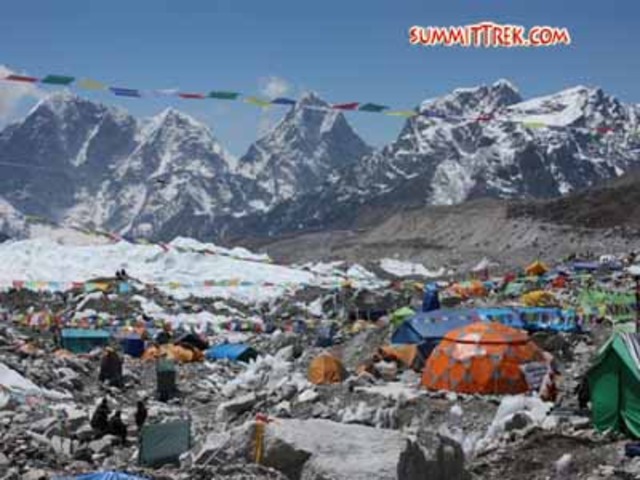 Lobuje  16,200-17,600ft.