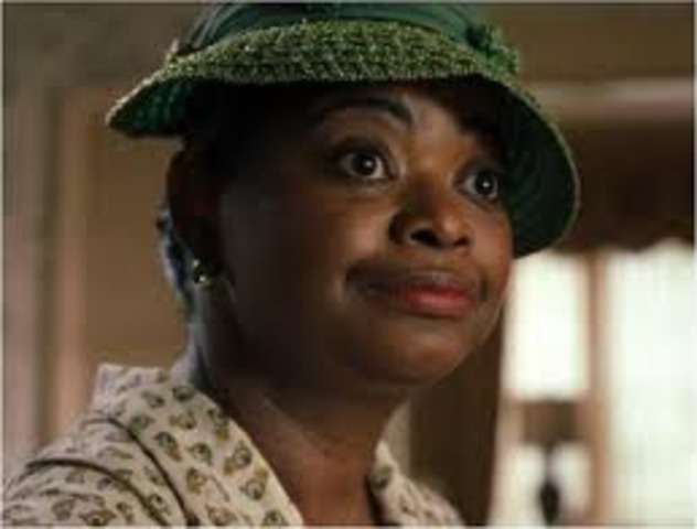 Minny finds out Miss Hilly is telling everyone that she stole from Miss Hilly's house.