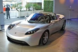 Tesla Motors первый электромобиль