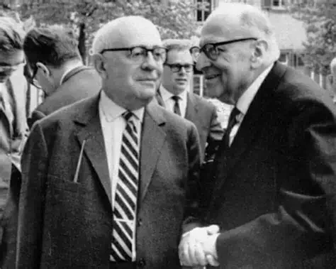 TEORÍA CRÍTICA, THEODOR ADOR, HEBERT MARCUSE