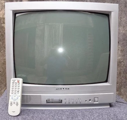 Urrutiko aginte bidezko telebista