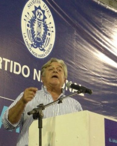 Un montón de atorrantes