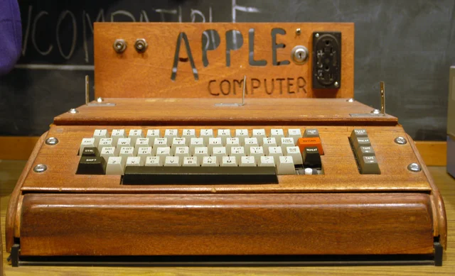Primer ordenador Apple