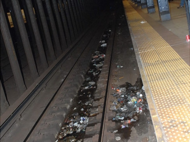 MTA Removes Trash Cans from 2 Stations