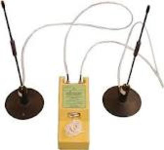 Brian messes with emergency transmitter and believes it doesnt work