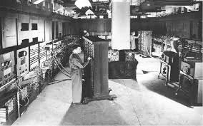 ENIAC (Electronical Numerical Integral and Calculator)