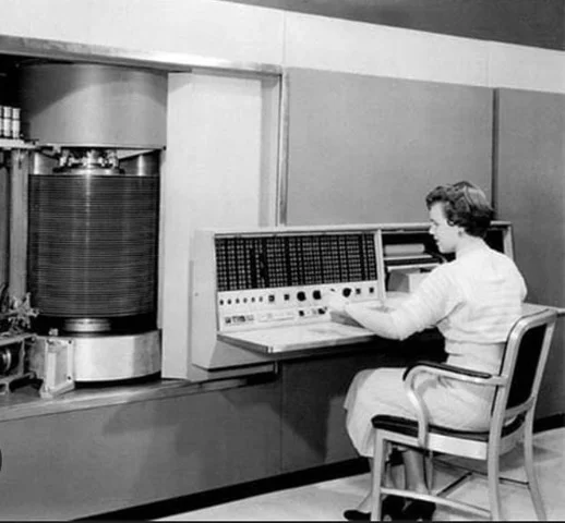 Se desarrollo la Microprogramación