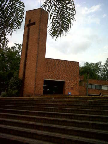 7:03am De camino a mi salón de clases