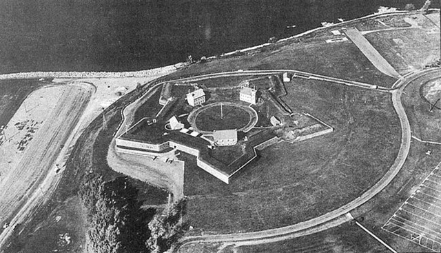 Battle of Fort Oswego