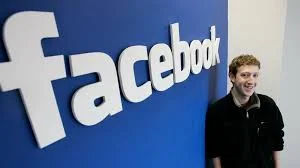 Nace Facebook