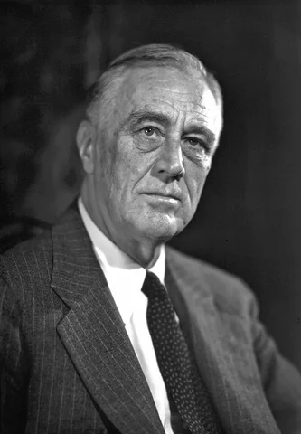President Franklin Roosevelt Reduces the Military Draft Age
